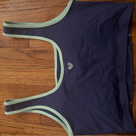 Fabletics workout top - Picture 2 of 4